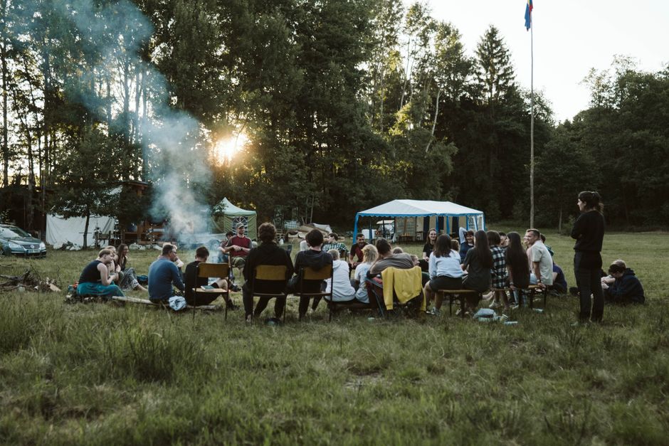 Fellesskap: Bygging av Relasjoner og Samhold