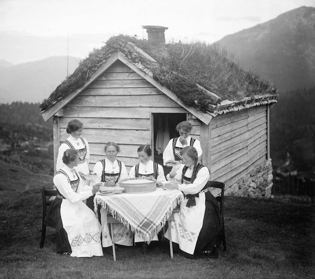 Høytidsfeiringer: Tradisjoner og Glede i Hverdagen